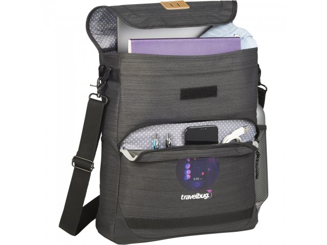 3850-19_CA_D_COMPU-TOTE-TRAVELBUG-LOGO-PROPPED