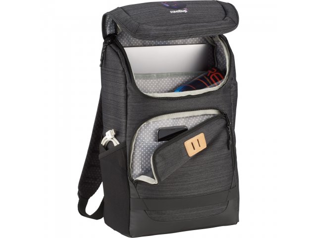 3850-20_CA_D_TRAVELBUG-LOGO-PROPPED