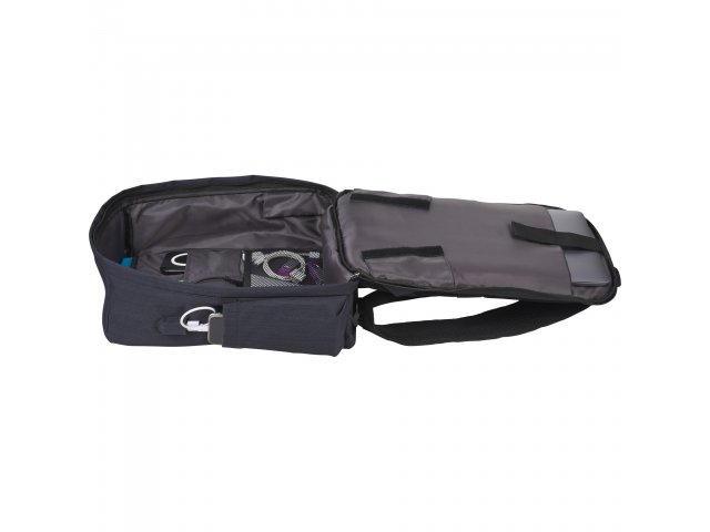 5790-07_CA_A_CHARGING-FEATURE-OPEN-TSA-PROPPED