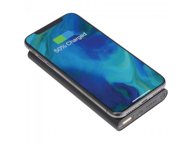 7121-52_BK_A_CHARGING-PAD-WIRELESS-IPHONE