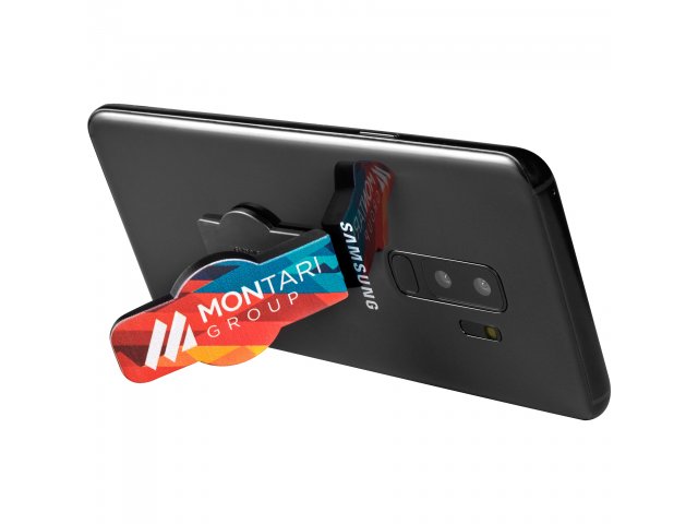 7142-02_BK_A_on-phone-horizontal