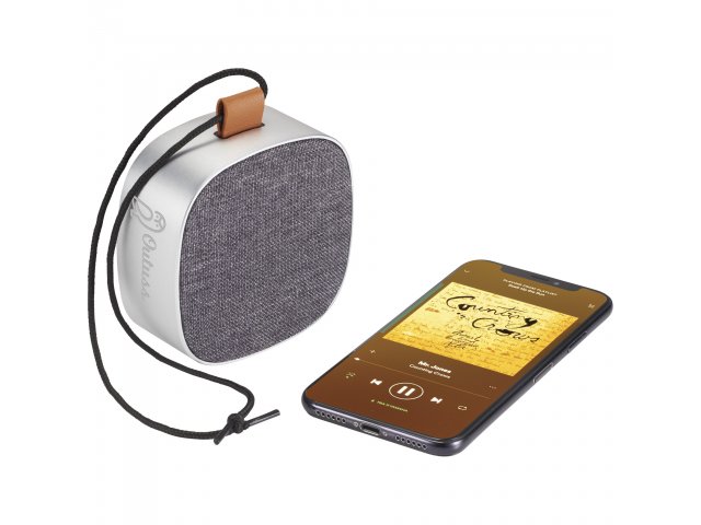 7197-01_GY_D_Outuss-SPEAKER-ANGLE-PROPPED