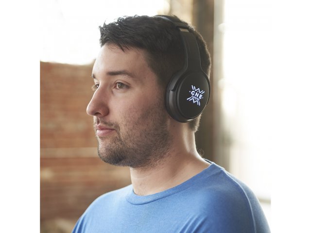 7197-17_BK_GME-LOGO-HEADPHONES-PROPPED-1