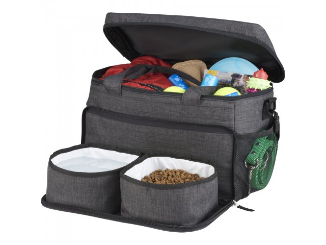 7380-02_CA_A_DUFFEL-PET-PROPPED