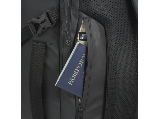 0011-03_BK_A_BACKPACK-PASSPORT-DETAIL