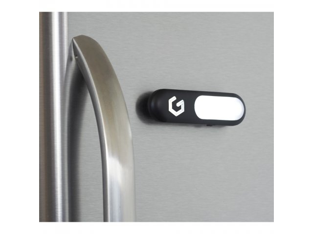 1226-67_BK_D_G-LOGO-ANGLE-PROPPED