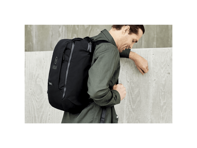 4400-11_BK_D_AL_Lifestyle-1