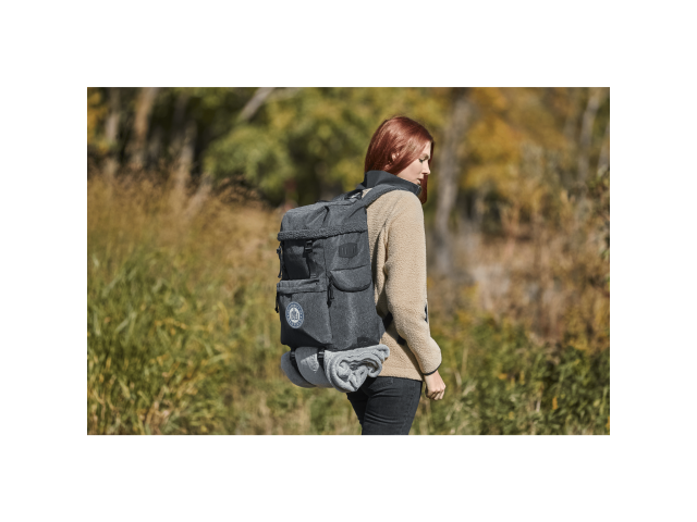 7951-89_CA_D_Still-2