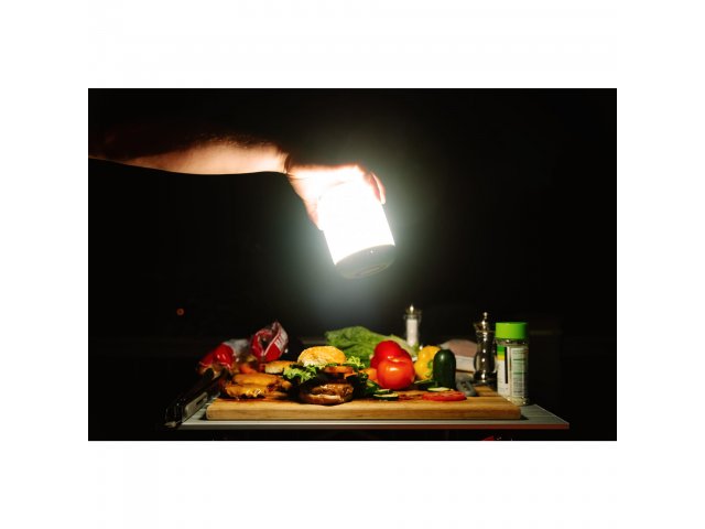 1095-03_WHTQ_B_FR_Still-18