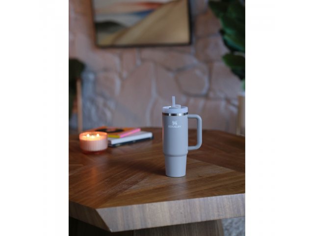 1603-02_ASH_A_STILL-1