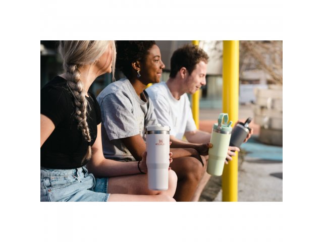 1603-03_RSQTZ_B_FR_Lifestyle-1