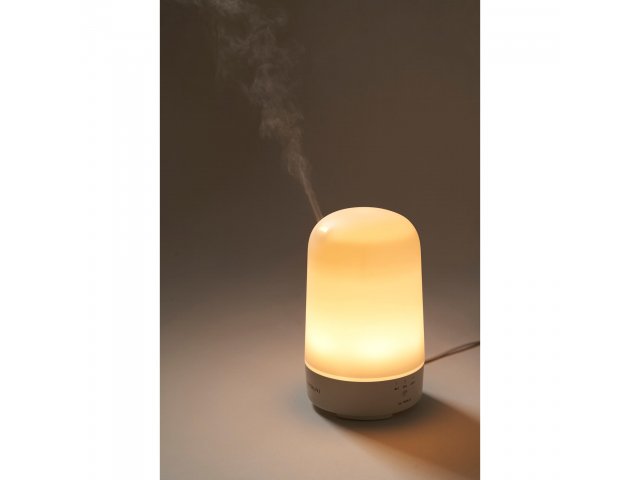 1414-02_WH_B_AL_STILL