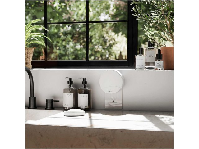 1414-03_WH_B_FR_STILL1