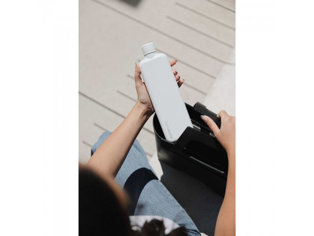 1606-12_WH_B_FR_LIFESTYLE