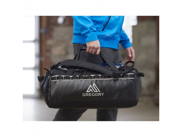 1977-06_BK_D_DUFFEL-CARRY-PROPPED