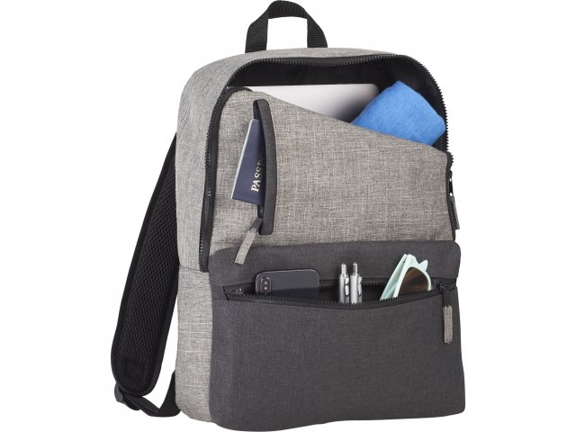 3001-70_GA_B_BACKPACK-PROPPED
