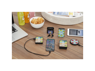 The Looking Glass 5000 mAh Wireless Power Bank