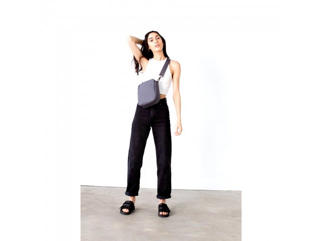 Moop® Wayfinder Crossbody Tote